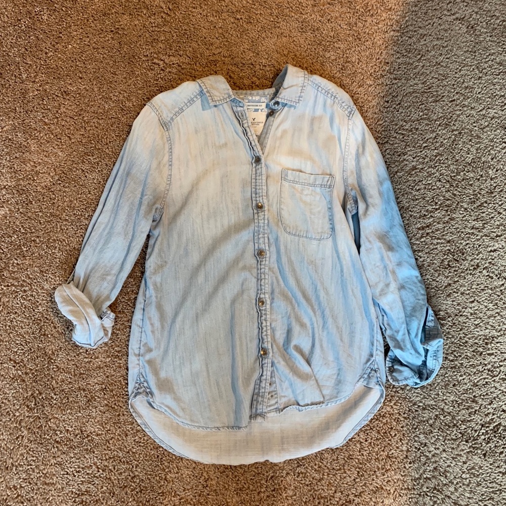 American Eagle Button Down